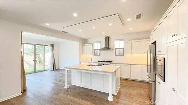 Irvine, CA 92620,104 Gulfstream