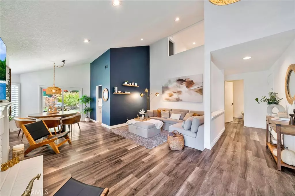 Laguna Hills, CA 92653,9 Clover Hill LN #128