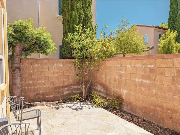 Irvine, CA 92620,42 Blossom