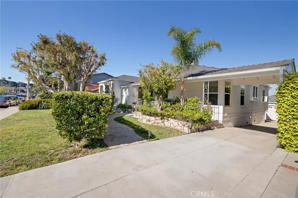San Pedro, CA 90732,1024 S Weymouth AVE