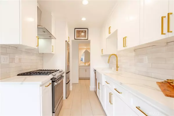 1360 W Lambert RD #101, La Habra, CA 90631