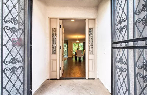 Laguna Woods, CA 92637,2405 Via Mariposa W #2E