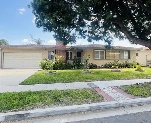 1936 W Harle AVE, Anaheim, CA 92804