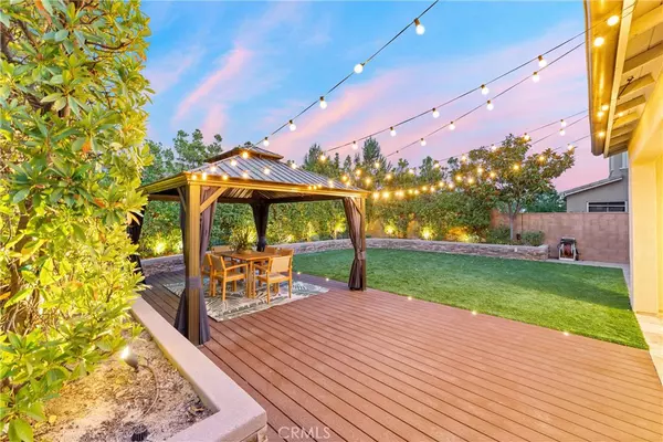 Tustin, CA 92782,287 Barnes RD