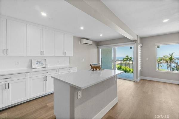 Laguna Beach, CA 92651,2607 Solana WAY #7
