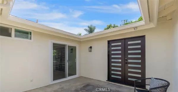 North Tustin, CA 92705,13511 Whembly DR