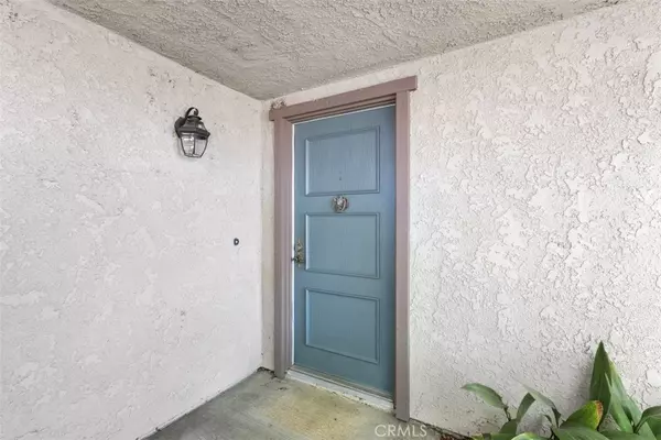 Irvine, CA 92612,17322 Rosewood