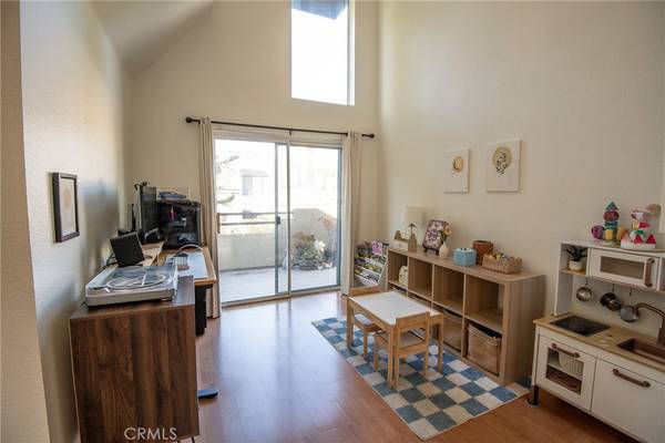 Mission Viejo, CA 92691,27905 Cinnamon #207