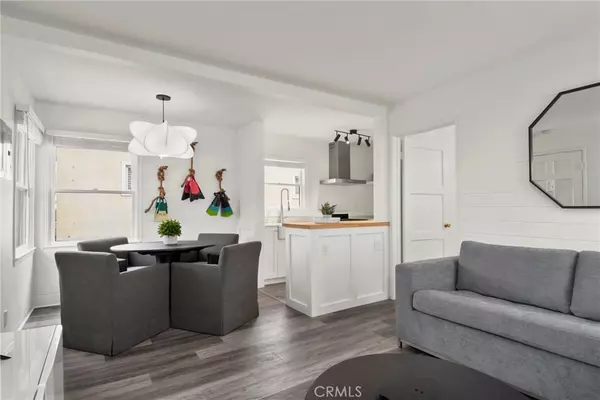 Newport Beach, CA 92663,215 29th ST #A