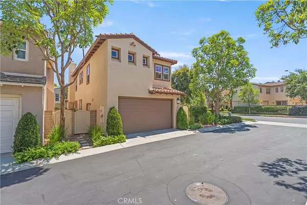 Irvine, CA 92603,38 Canopy