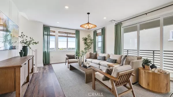 Valencia, CA 91381,27463 Sand Almond WAY