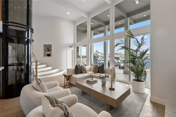 Huntington Beach, CA 92649,16449 Wimbledon LN