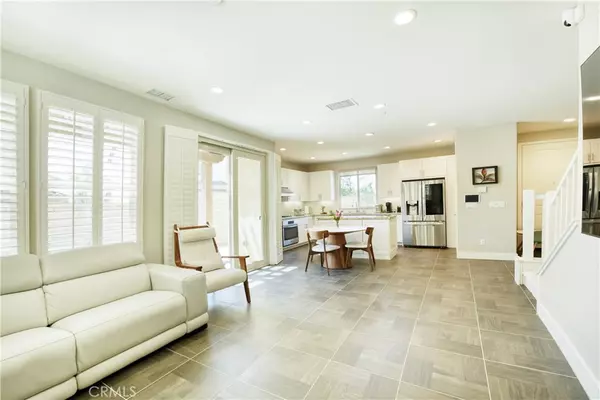Lake Forest, CA 92630,99 Fuchsia