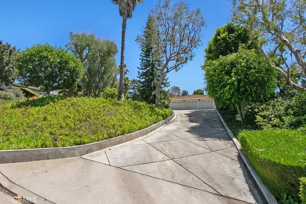 Fullerton, CA 92831,2128 Smokewood AVE
