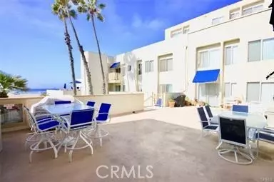 Huntington Beach, CA 92648,711 Pacific Coast #303