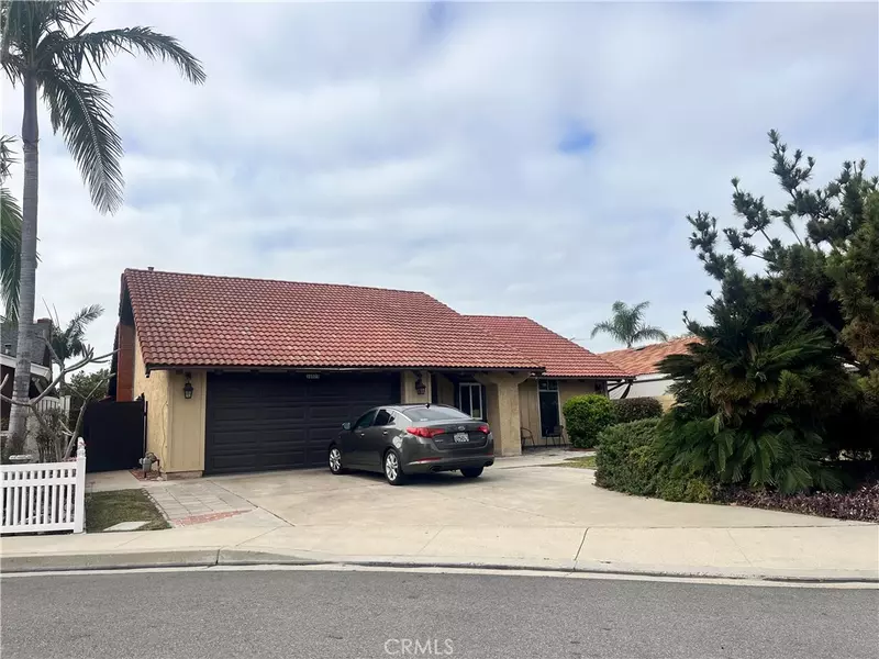 16079 MOUNT PRIETO CIR, Fountain Valley, CA 92708