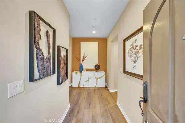Irvine, CA 92618,63 Splendor