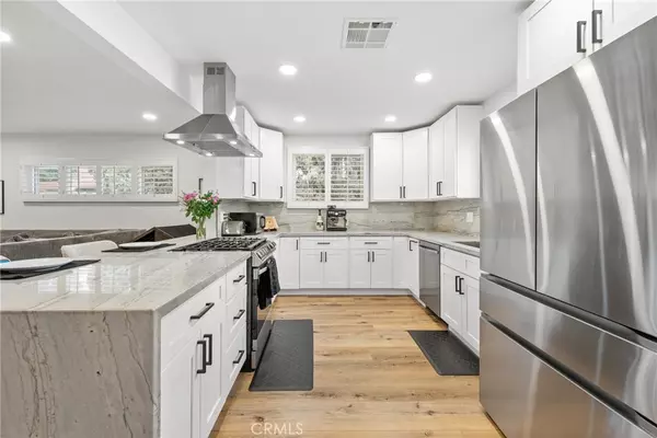 Woodland Hills, CA 91364,4743 Topanga Canyon BLVD