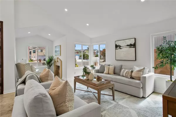 Huntington Beach, CA 92649,5402 Meadow CIR