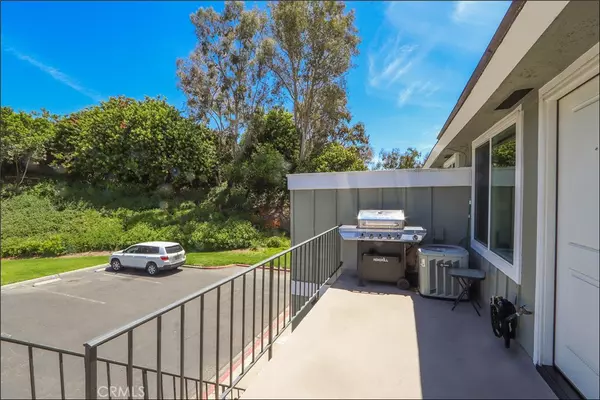 Mission Viejo, CA 92691,23068 Via Cereza