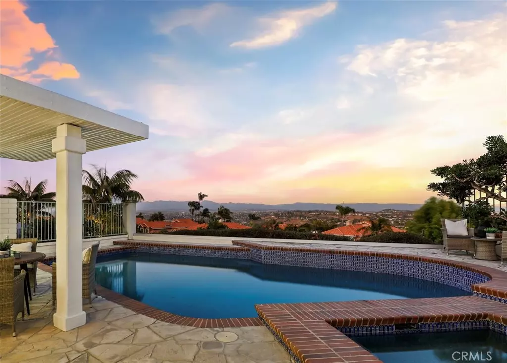 Laguna Niguel, CA 92677,30352 Anamonte