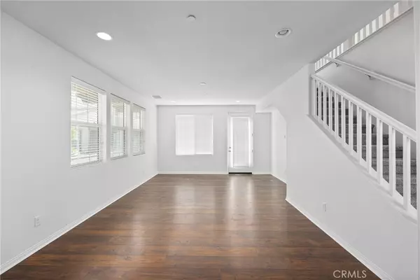 Tustin, CA 92780,1878 Harvest CIR