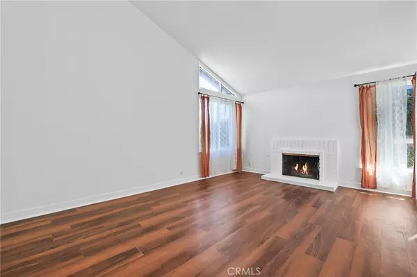 9882 Hot Springs DR, Huntington Beach, CA 92646
