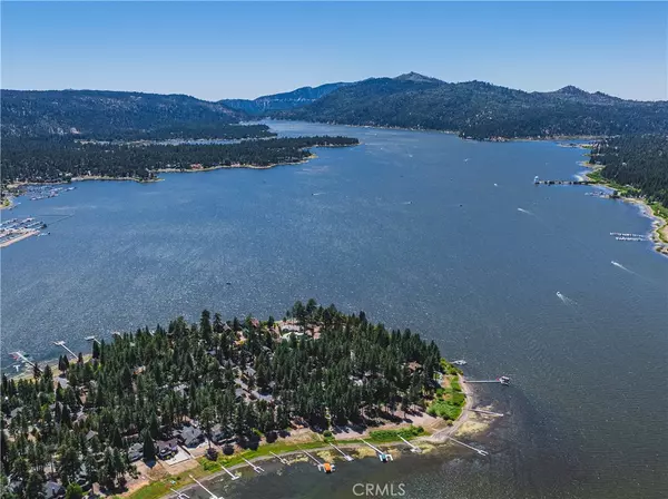 Big Bear Lake, CA 92315,41990 Tamarack Drive