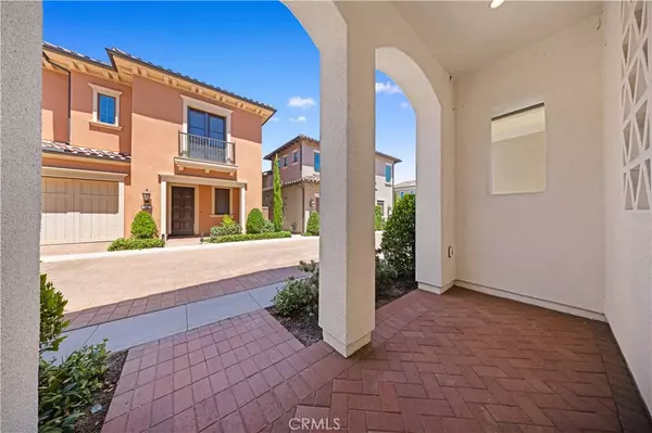 Irvine, CA 92602,140 Winnett