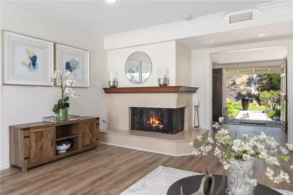 Orange, CA 92867,2120 E White Lantern LN