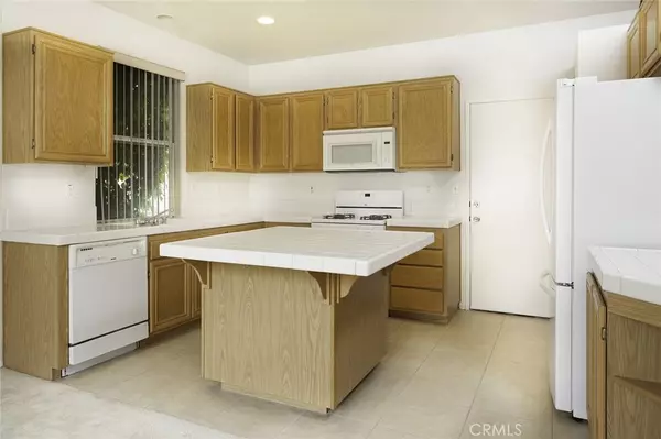 Lynwood, CA 90262,12666 Antigua ct