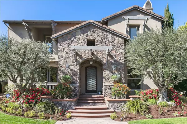 1 Running Brook DR, Coto De Caza, CA 92679