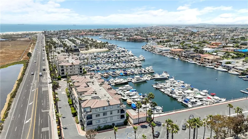 4167 Warner AVE #102, Huntington Beach, CA 92649