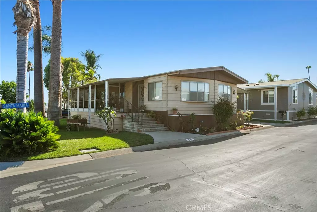 Lake Forest, CA 92630,24921 Muirlands BLVD #245