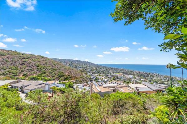Laguna Beach, CA 92651,1223 Skyline DR