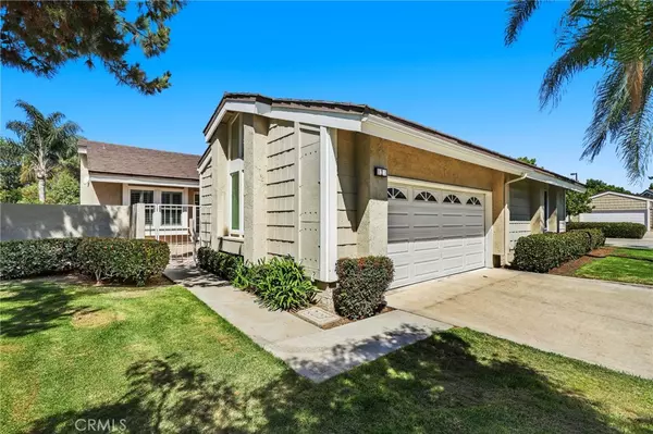 Irvine, CA 92604,1 Springwater #55