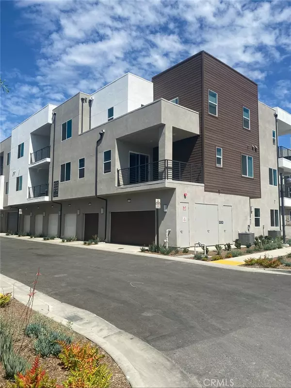 527 Mulligan, Irvine, CA 92618