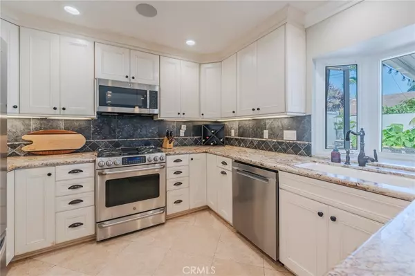Huntington Beach, CA 92647,17722 Collins CIR