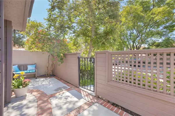 Thousand Oaks, CA 91362,1025 Via Colinas