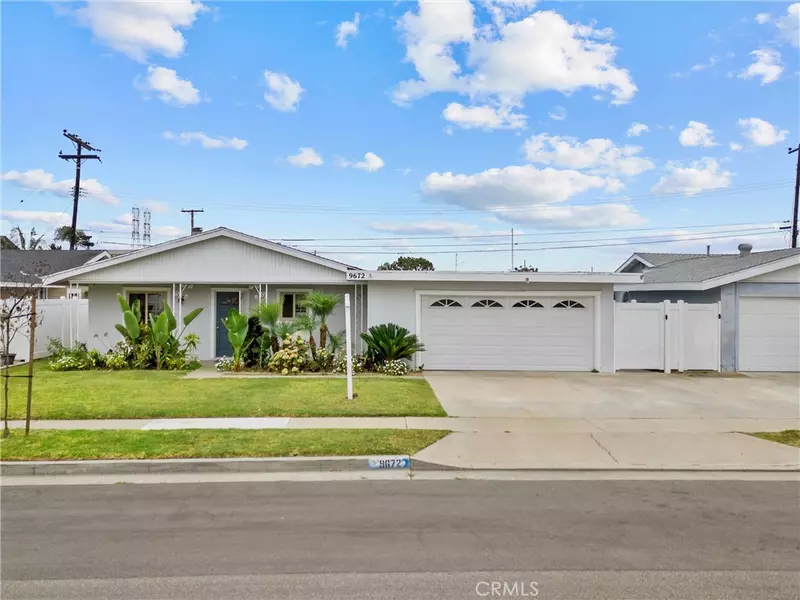 9672 Albacore Dr, Huntington Beach, CA 92646