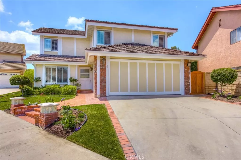 Irvine, CA 92620,4 Boone