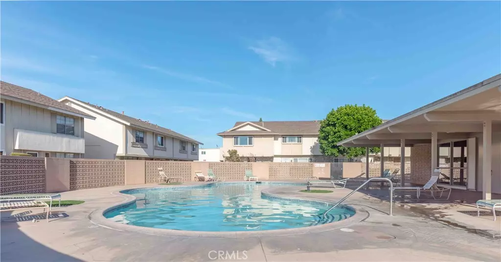 Fountain Valley, CA 92708,17460 Euclid ST