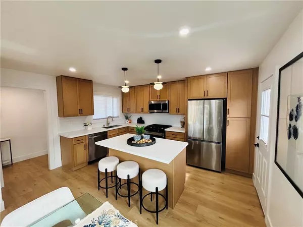Huntington Beach, CA 92647,6781 Retherford DR