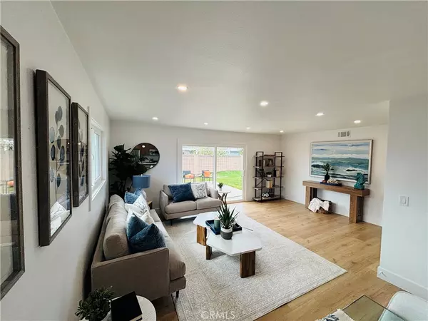 Huntington Beach, CA 92647,6781 Retherford DR