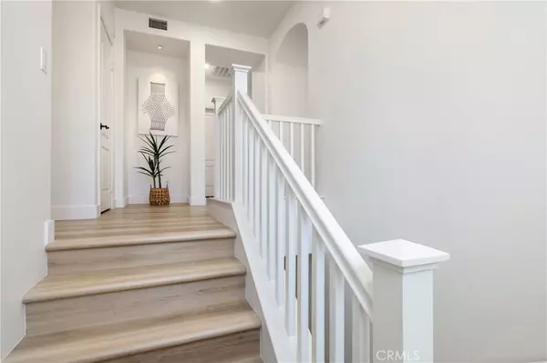 Irvine, CA 92620,74 Townsend