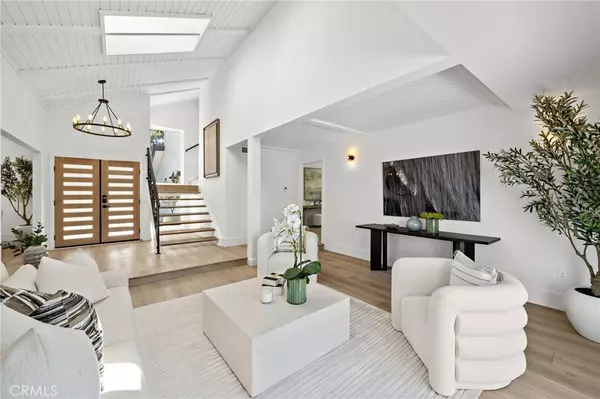 Huntington Beach, CA 92649,5951 Lancefield DR
