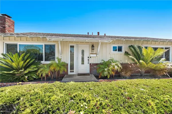 San Clemente, CA 92672,201 Monte Vista