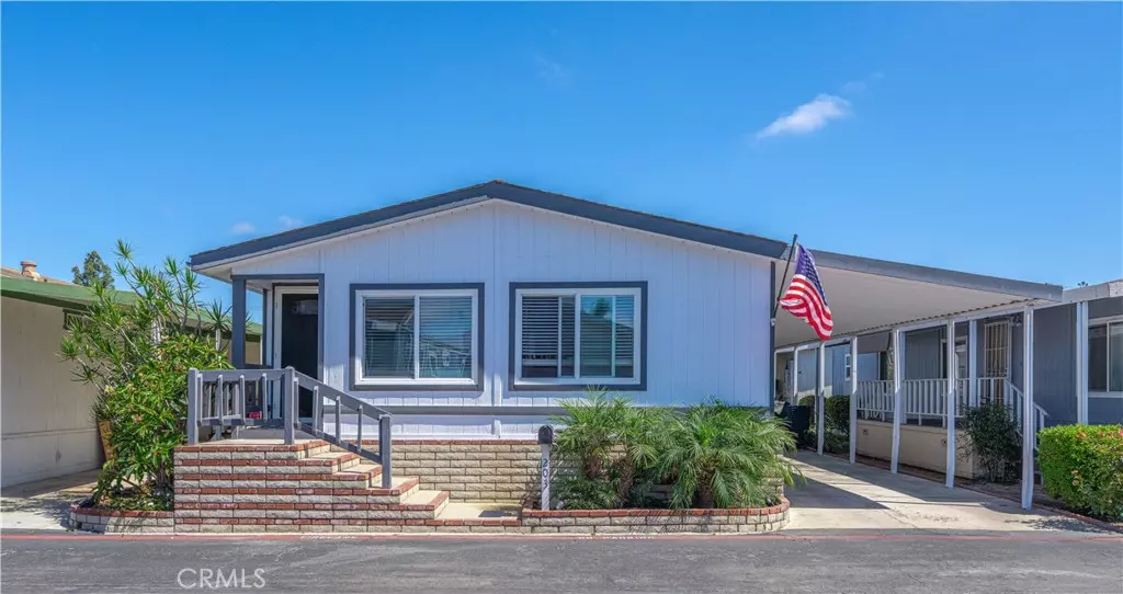 203 Parrot LN, Fountain Valley, CA 92708