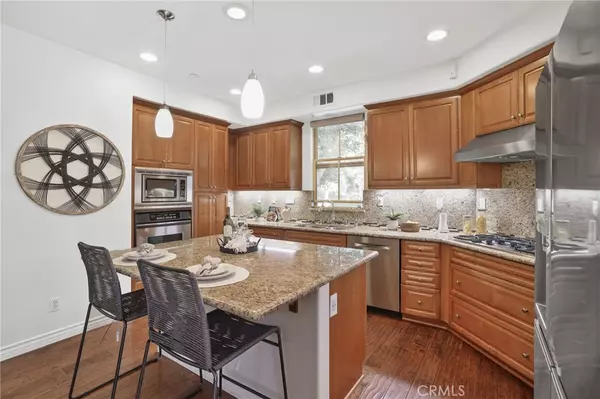 Irvine, CA 92620,116 Townsend