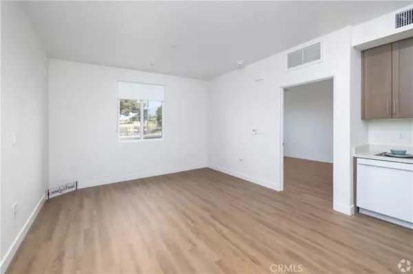 Oceanside, CA 92057,4933 N River RD